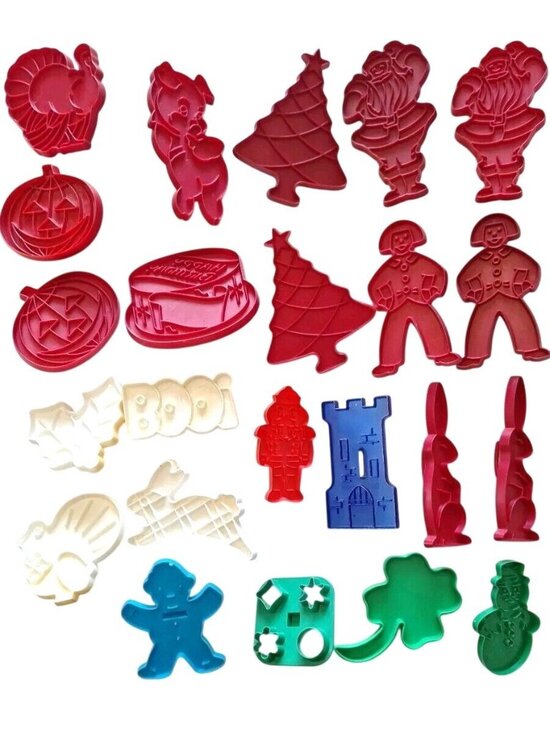 Tupperware Other - Holiday Cookie Cutter Christmas Halloween Easter Vintage Tupperware 23 Lot